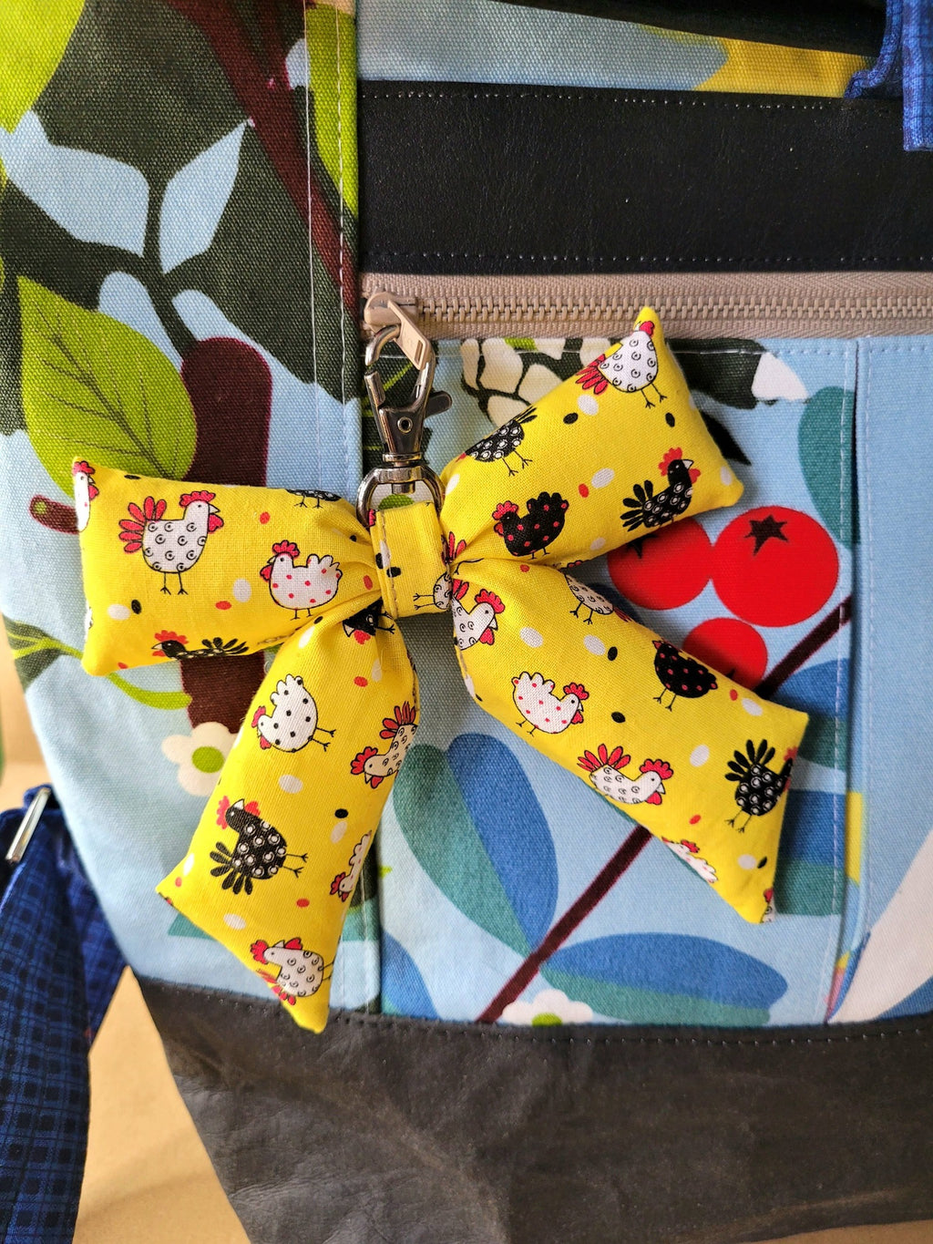 Puffy bow keychain/bag charm