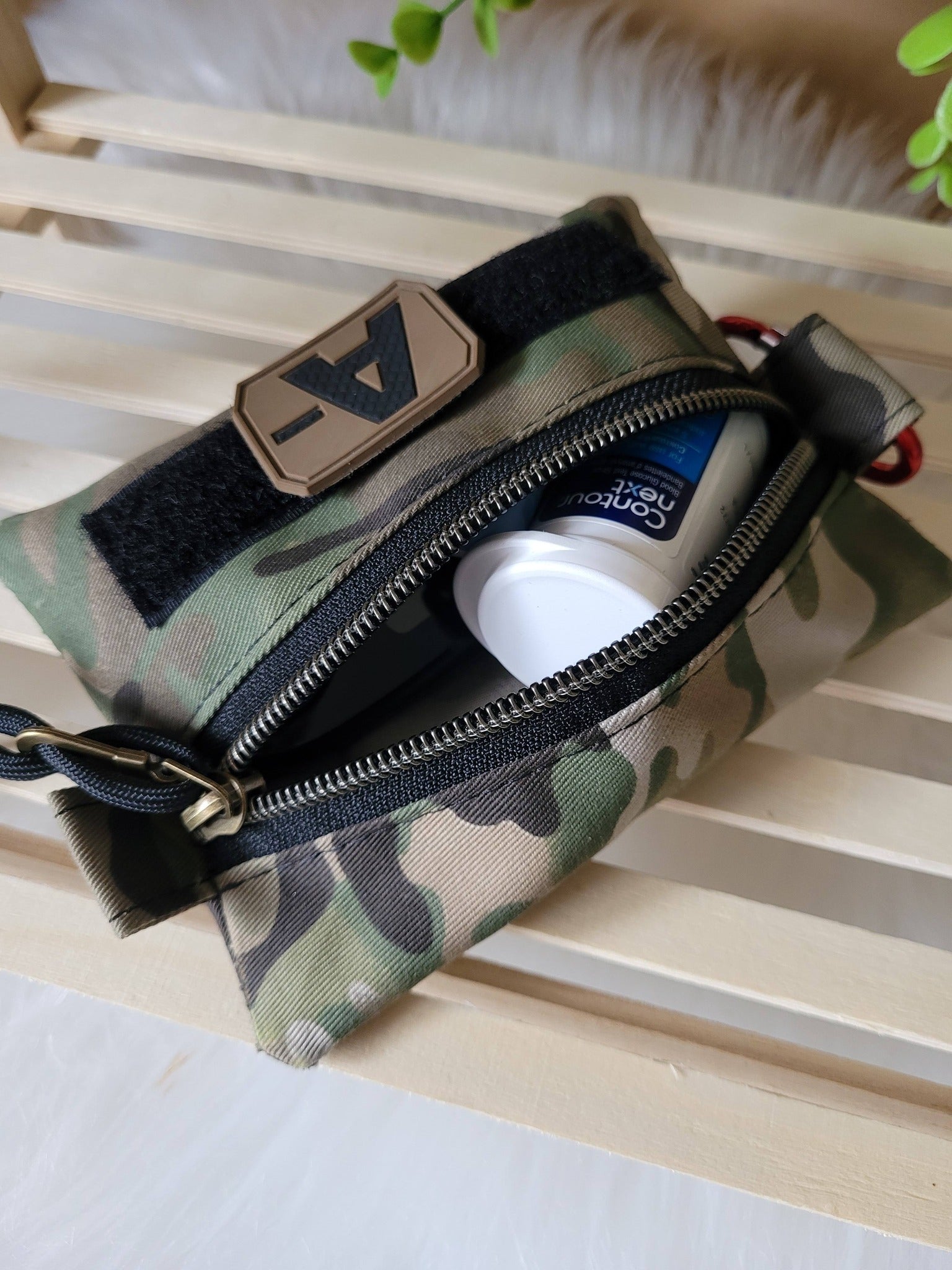 Men's EDC pouch.
