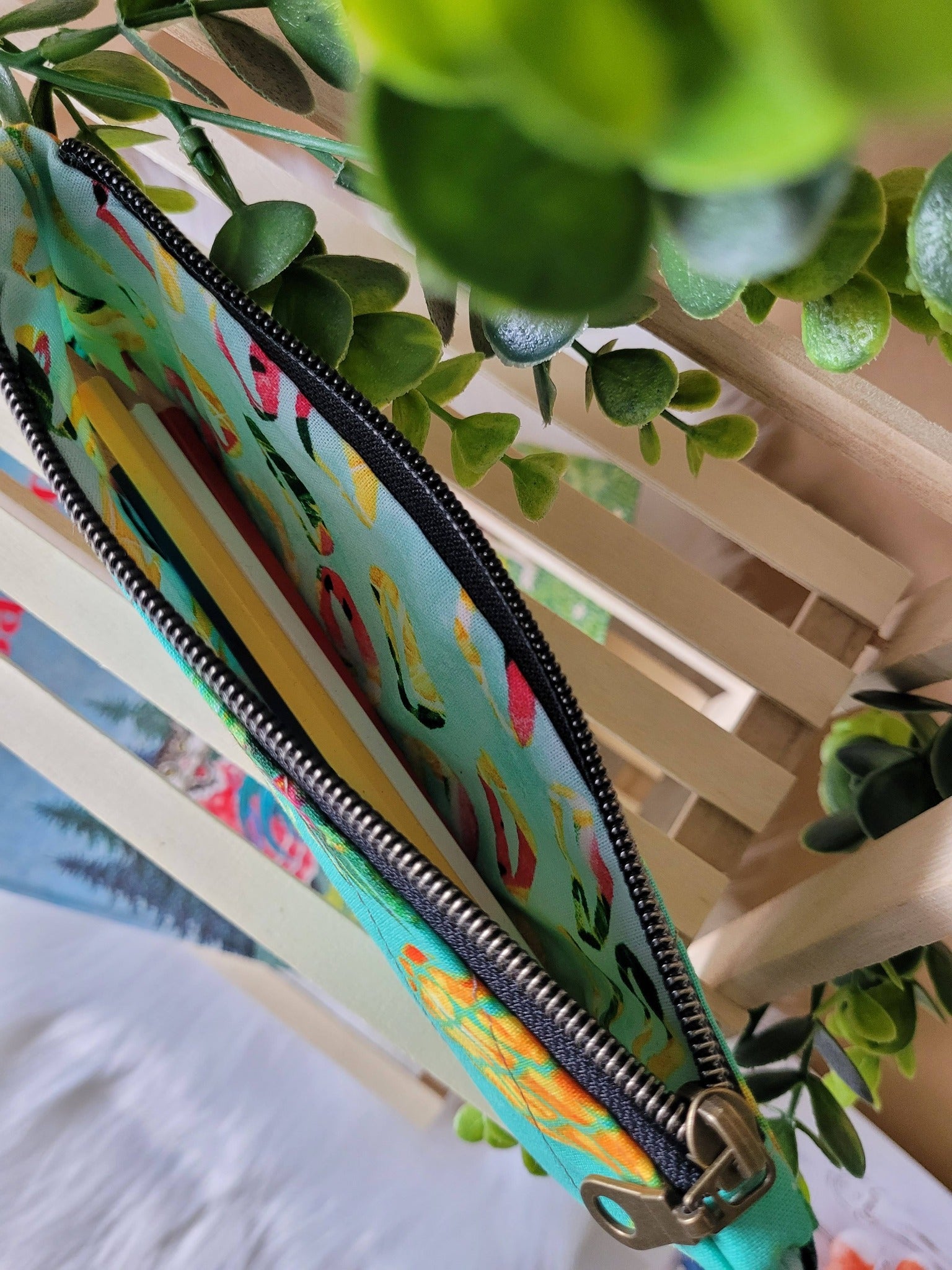 Tropical zip pouch